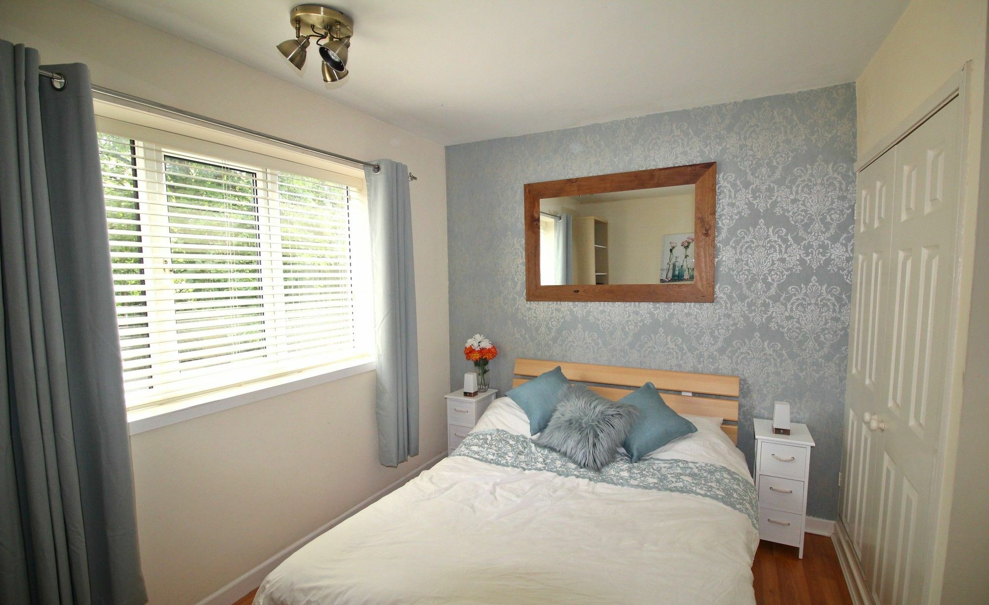 Doncaster - Boswell - Large Balcony Apartment - 2 Double Beds - 2 Bedrooms - Close To Town & Racecourse - Off Street Parking 2 Cars - Fast Wifi Zewnętrze zdjęcie